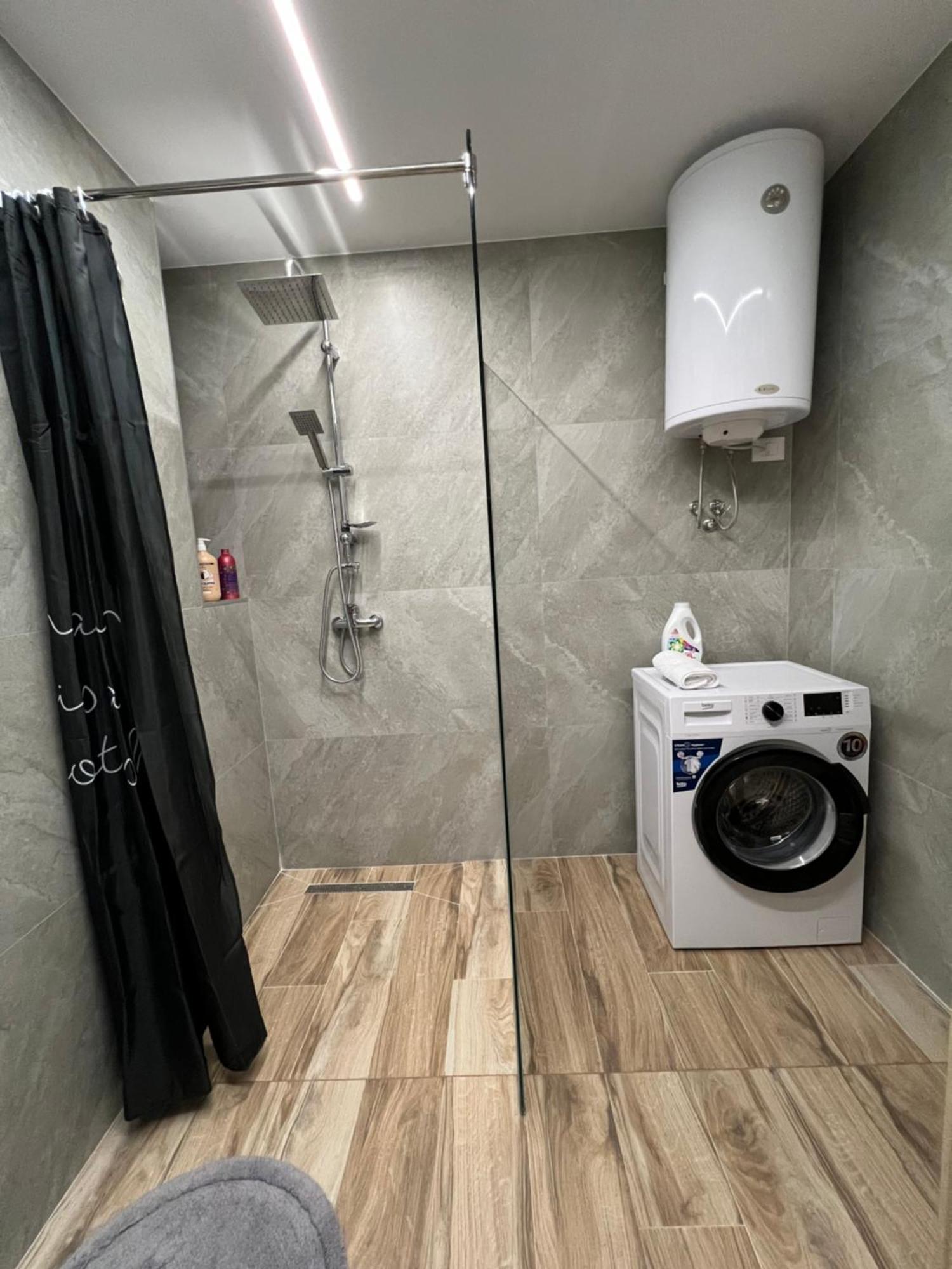 Port View Apartment 1 Durrës Kültér fotó